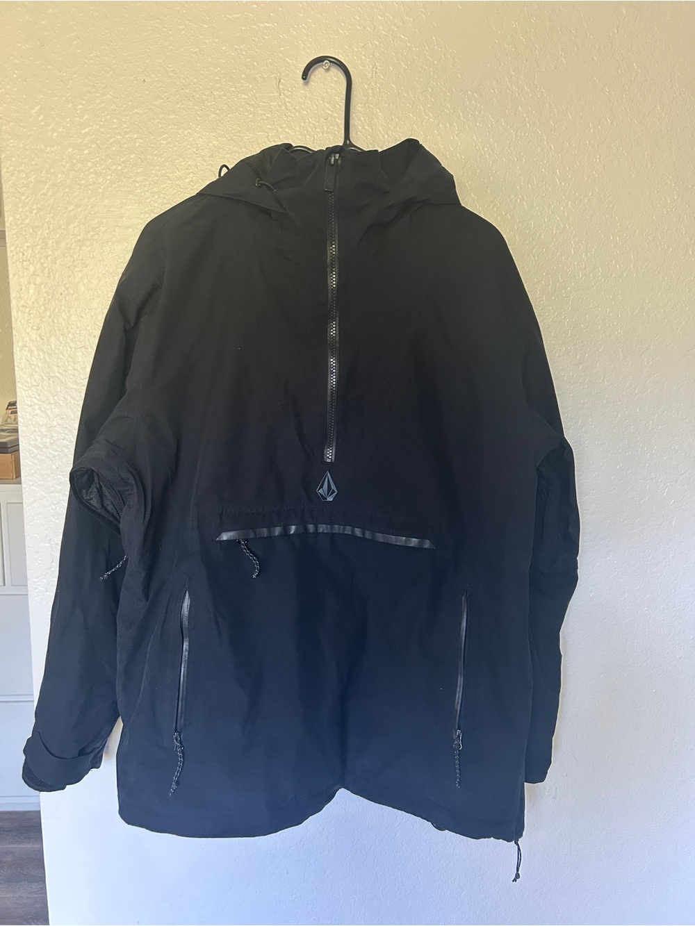 Volcom Women’s Gore-Tex Black Hooded Snow Jacket